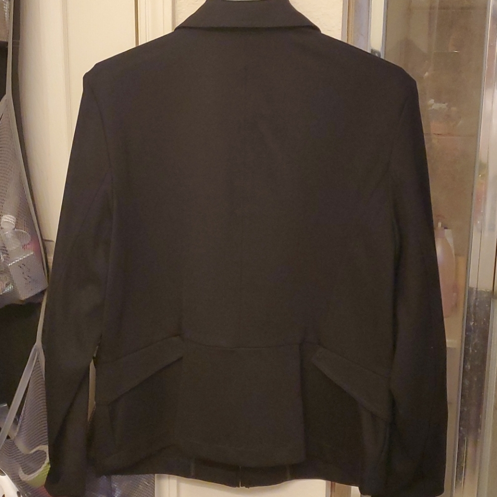 Jacket - Picture 3 of 4